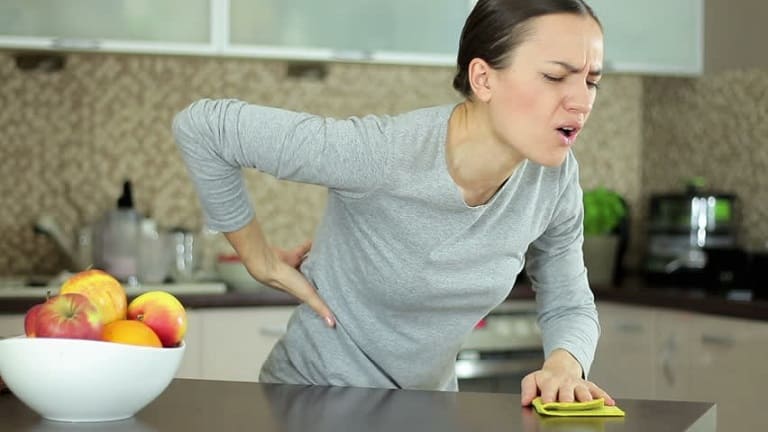 علائم بیماری فتق دیسک