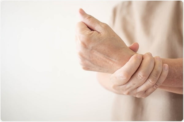 نشانه های درد ساعد دست