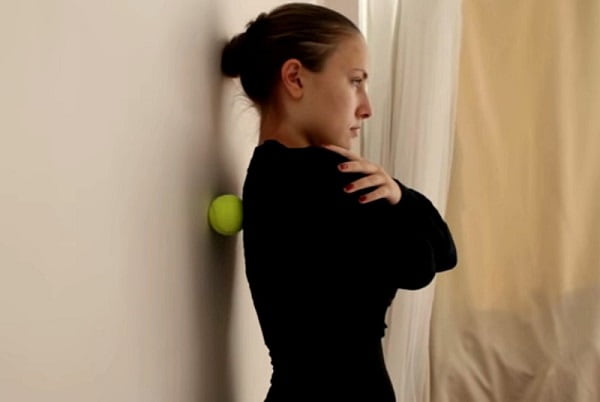 ماساژ برای درد بین دو کتف